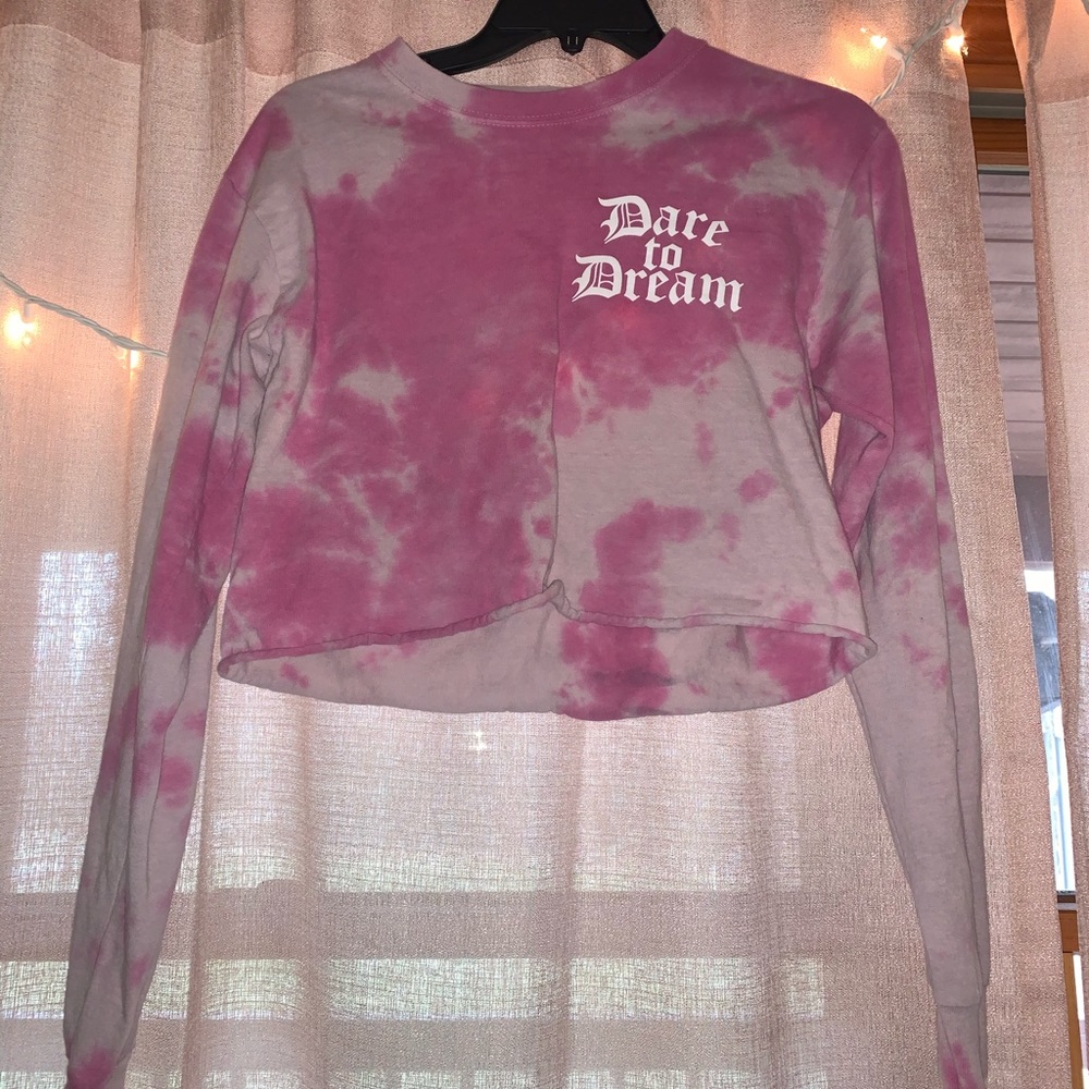 Pink long sleeve crop top